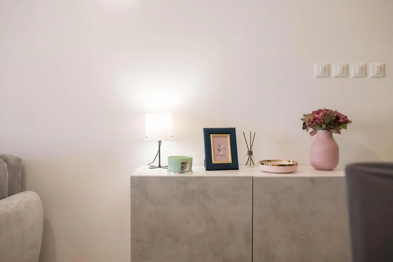 Apartman Ella Umago 0*,  Croazia
