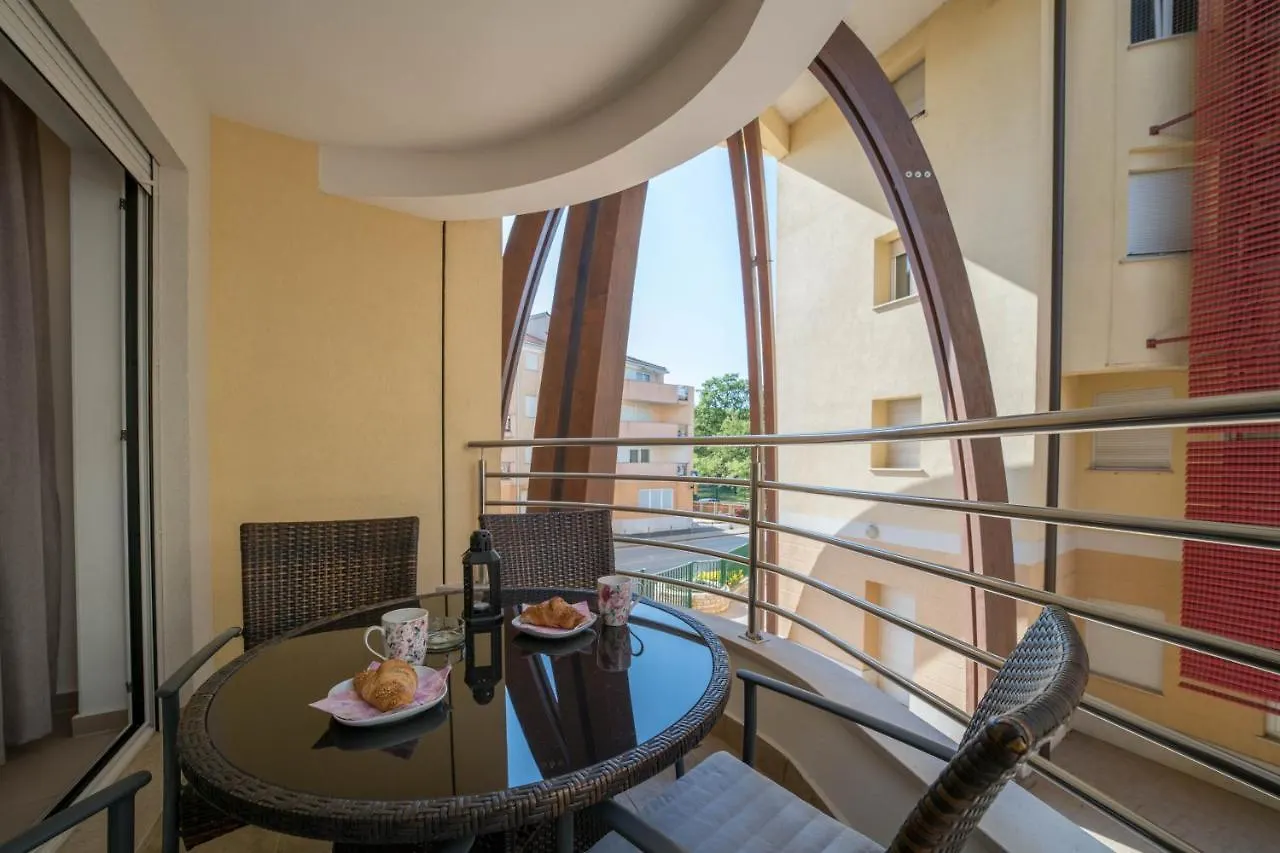 Appartamento Apartman Ella Umago